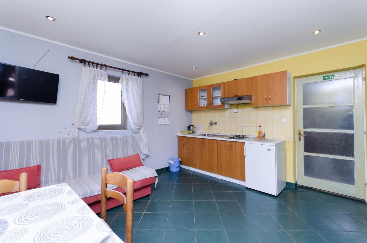 Apartments Zeljka Mundanije المظهر الخارجي الصورة